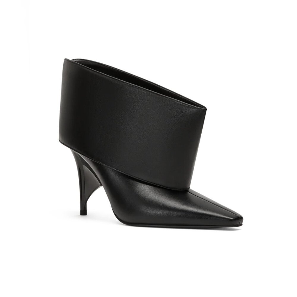 REV CUFF HEEL BLACK by Jordyn Woods - Picture 3 of 5